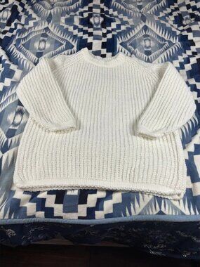 BP. White Chenille Ribbed Knit Crewneck Sweater Small Raglan Pullover